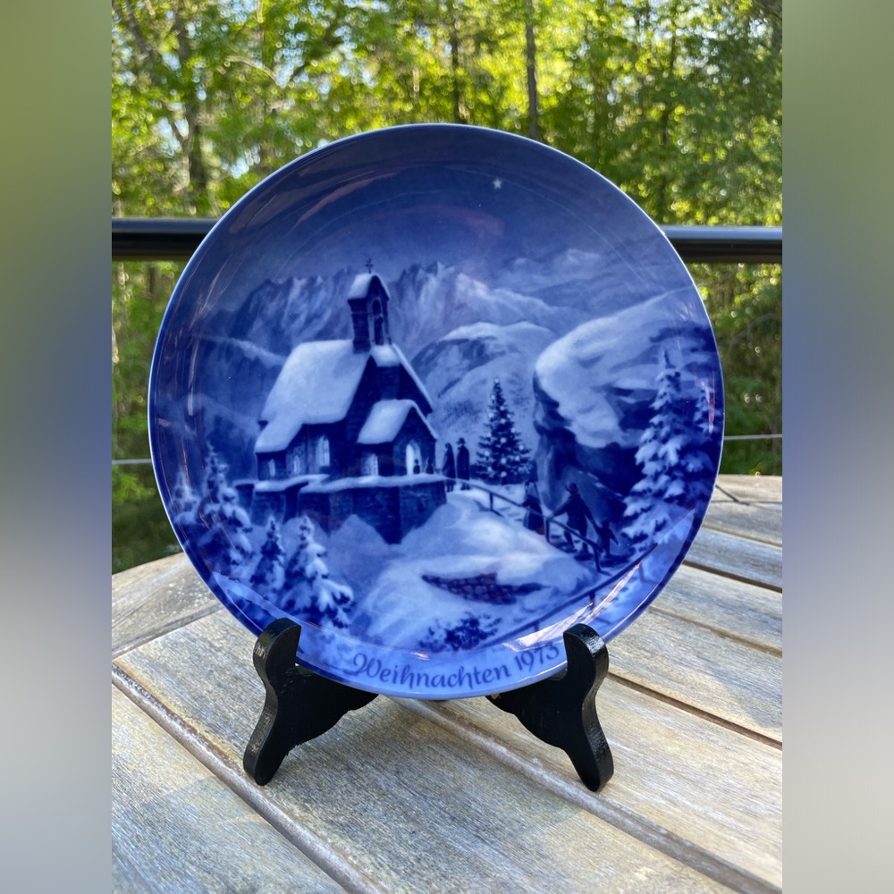 Berlin Design Christmas Plate 1973 Christmas Eve at Wendelstein